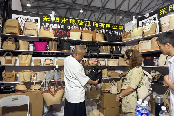 Yulon Appare Exhibition Shanghai Newcomer